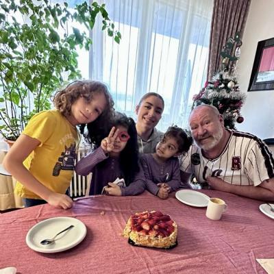 Dylan, Emely, Wendy, Mélisa, Dominique